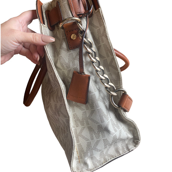 Michael Kors Hamilton North South Tote Vanilla + Matching Wallet - Picture 8 of 17